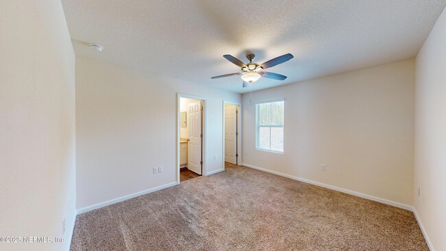 Building Photo - 93 Scotch Pebble Dr