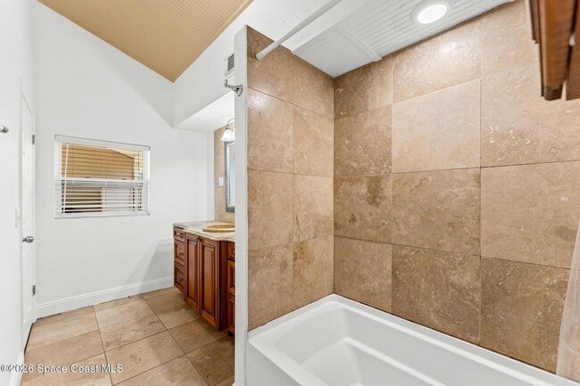 Building Photo - 1625 Hortana Dr