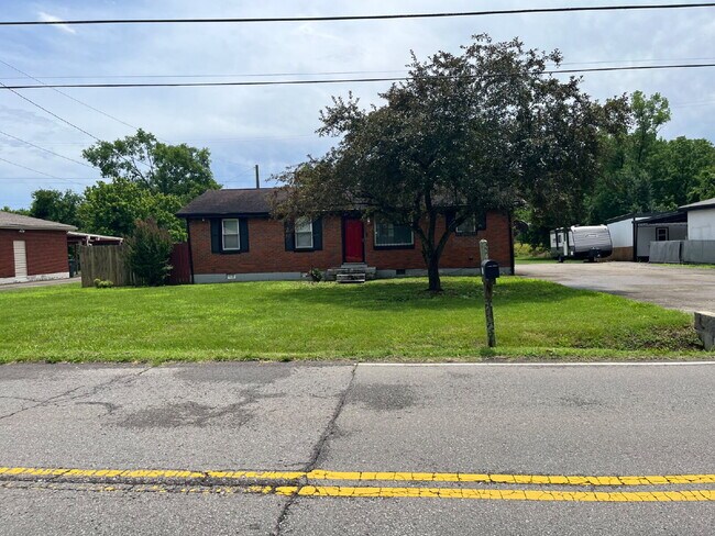 Building Photo - 3311 W Hamilton Ave