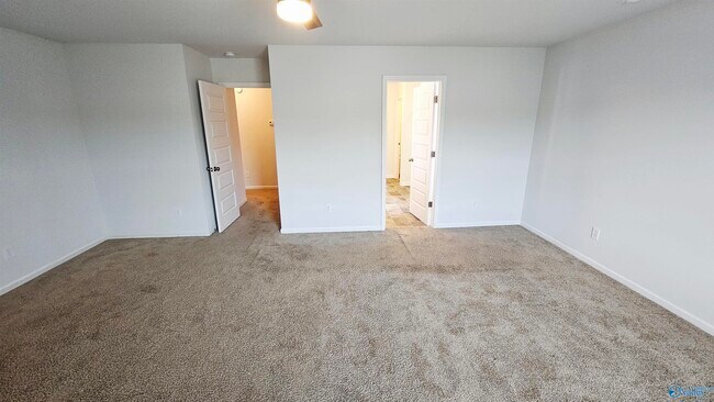Building Photo - 276 Fenrose Dr