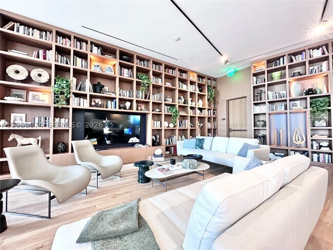 Building Photo - 1400 Biscayne Blvd