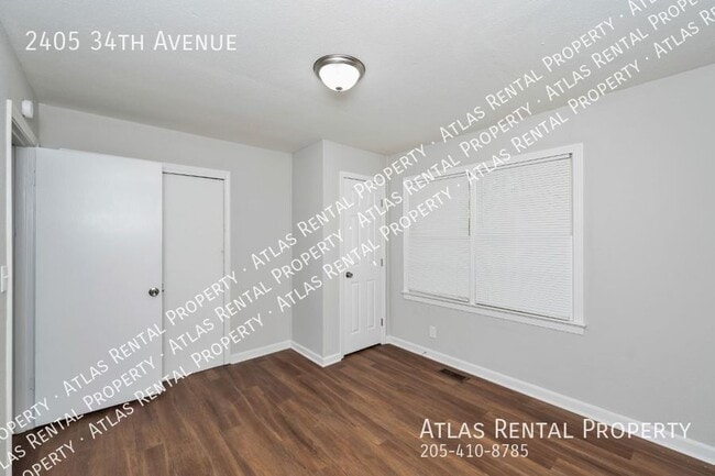 Building Photo - 2405 34th Ave
