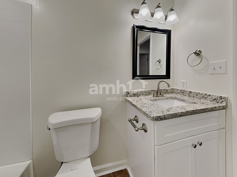 Building Photo - 162 Belle Grove Dr