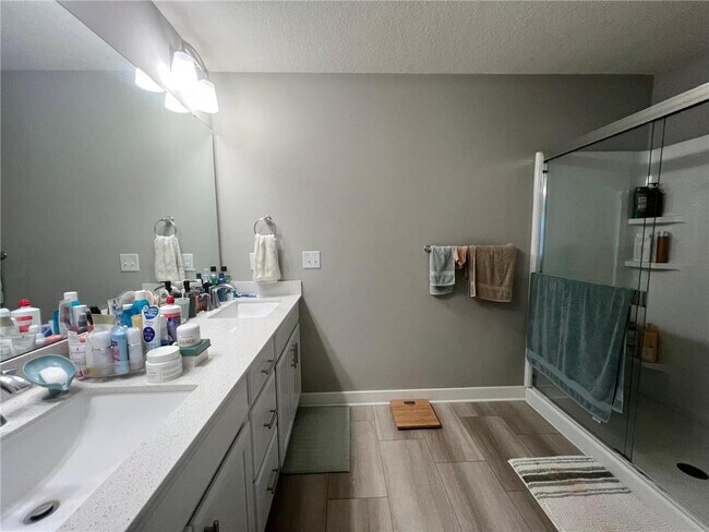 Building Photo - 7262 Zircon Ct N