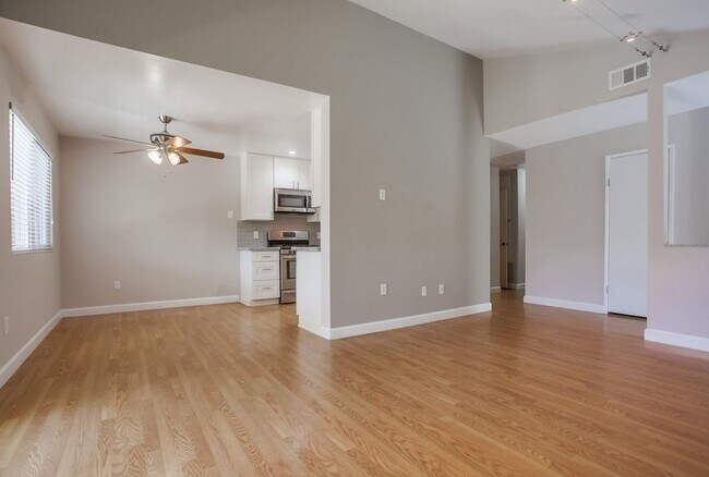 Building Photo - 151 Christen Way