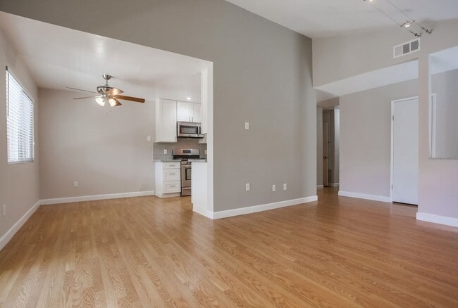 Building Photo - Single Story Duplex with Two Private Residences