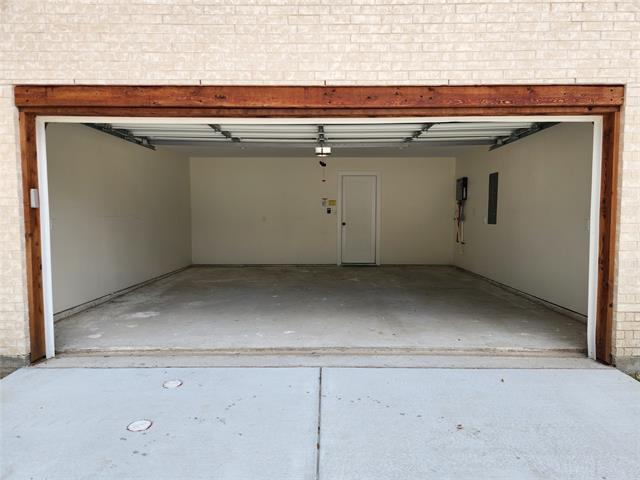 Building Photo - 1715 Stonewall St