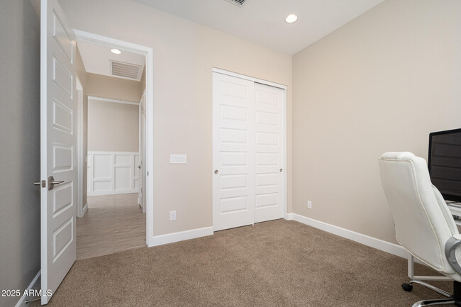 Building Photo - 23448 N 76th Pl
