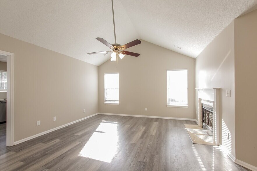 Building Photo - 8416 Bristol Ford Pl