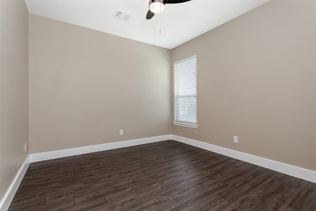 Building Photo - 4738 Coyote Trail