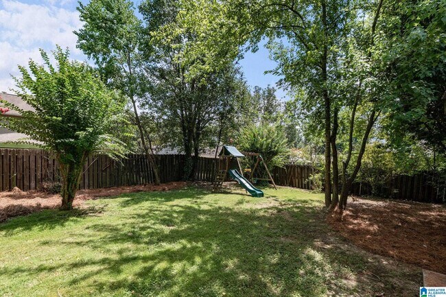 Building Photo - 205 Brookhollow Dr