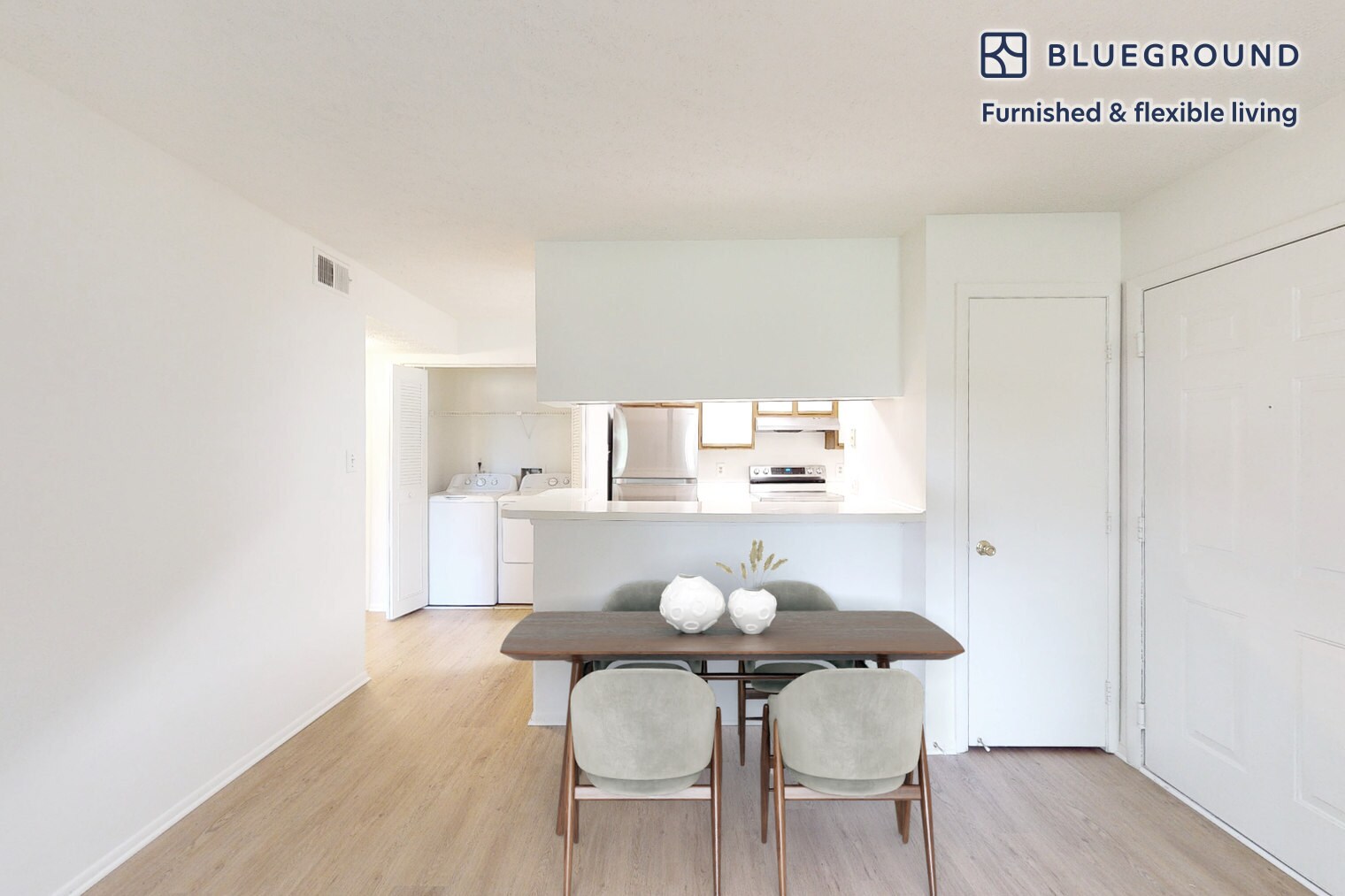 Building Photo - 5441 Columbia Rd