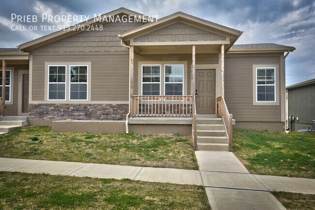 Building Photo - Prairie Haven Duplex - Available January 19th