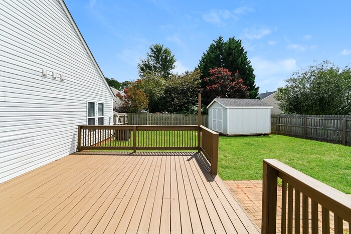 Building Photo - 12825 Old Iron Ln