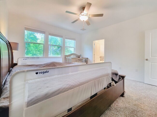 Building Photo - Spacious 4-Bedroom, 3-Bath Single-Family H...