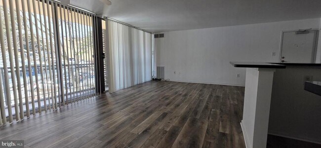 Building Photo - 12 S Van Dorn St