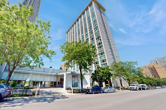 Primary Photo - 3600 N Lake Shore Dr