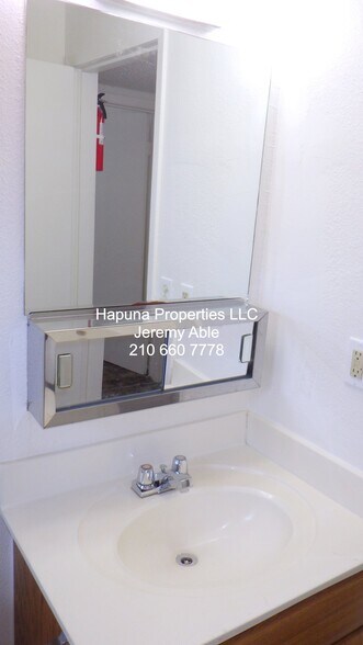 Building Photo - 313 Tarasco St