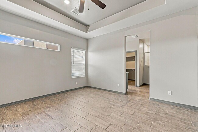 Building Photo - 12760 Dorchester Ave