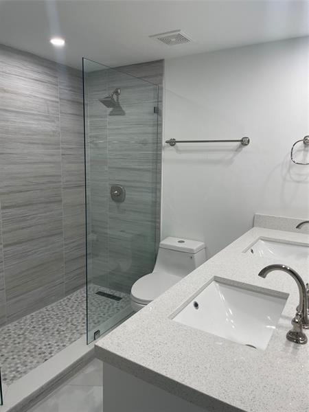 Building Photo - 3800 Galt Ocean Dr