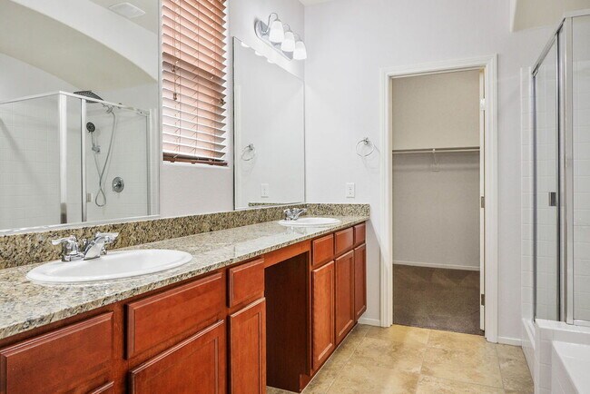 Building Photo - "Charming 3-Bed Oasis with 2 Baths in North Las Vegas – Spacious 1741 Sq Ft!"