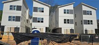 Building Photo - 391 Elm St NW