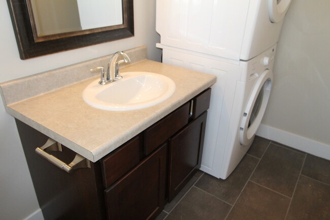 Building Photo - The Doll House -- Cool Two Bedroom at The Cottages on Vinton!