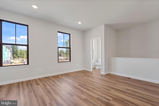 Building Photo - 6947 Gladebrook Rd