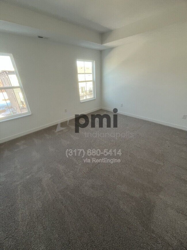 Building Photo - 4895 Gilet Dr