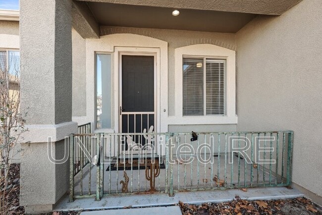 Building Photo - 4795 Edgemont Rd