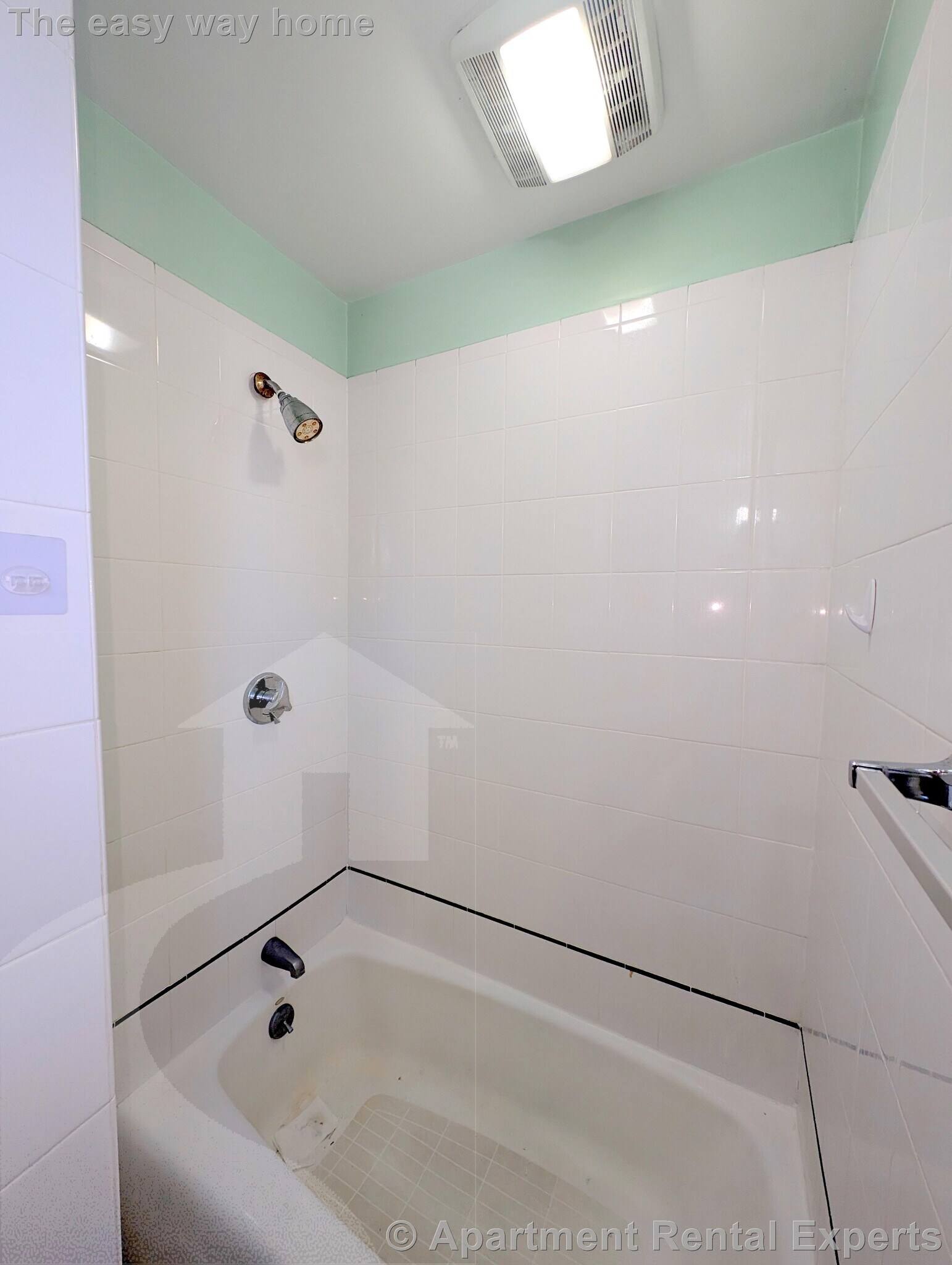 Building Photo - 392 Washington St