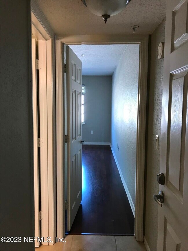 Building Photo - 420 Timberwalk Ct