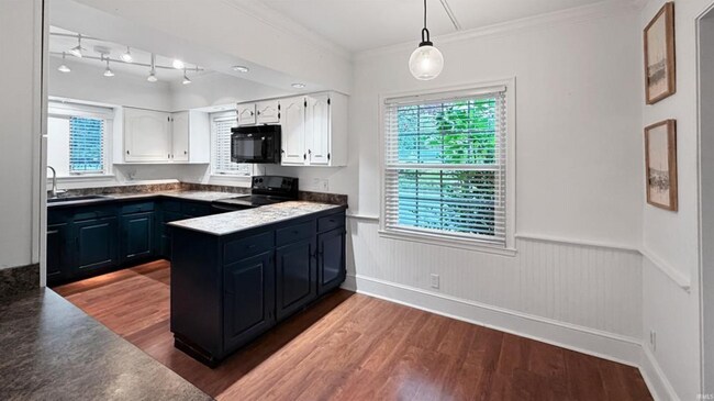 Building Photo - 1825 Bellemeade Ave