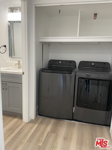 Building Photo - 600 W 9th St