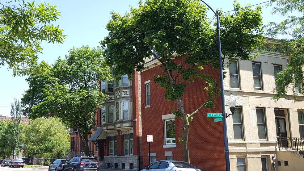 Historic Rowhouse - 801 S Leavitt St