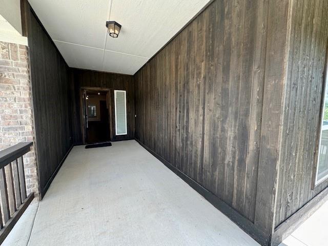 Building Photo - 416 Vista Dr