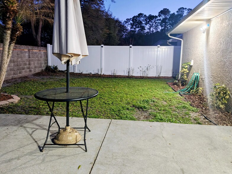 Building Photo - 11252 Cypress Leaf Dr