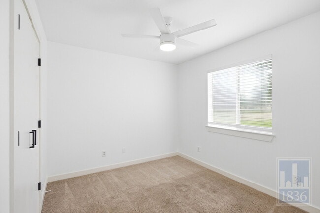 Building Photo - 13009 Lamplight Village Ave