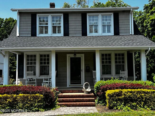 Primary Photo - 439 River Rd