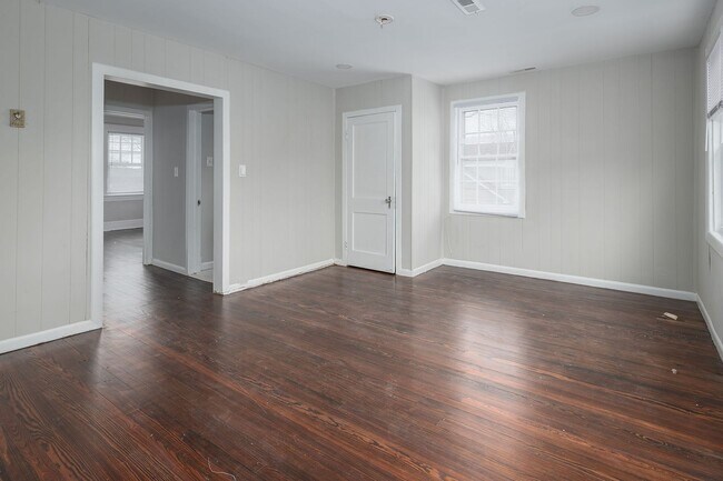 Building Photo - 3220 Bayonne Ave