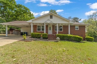 Building Photo - 2866 Hobbs Rd