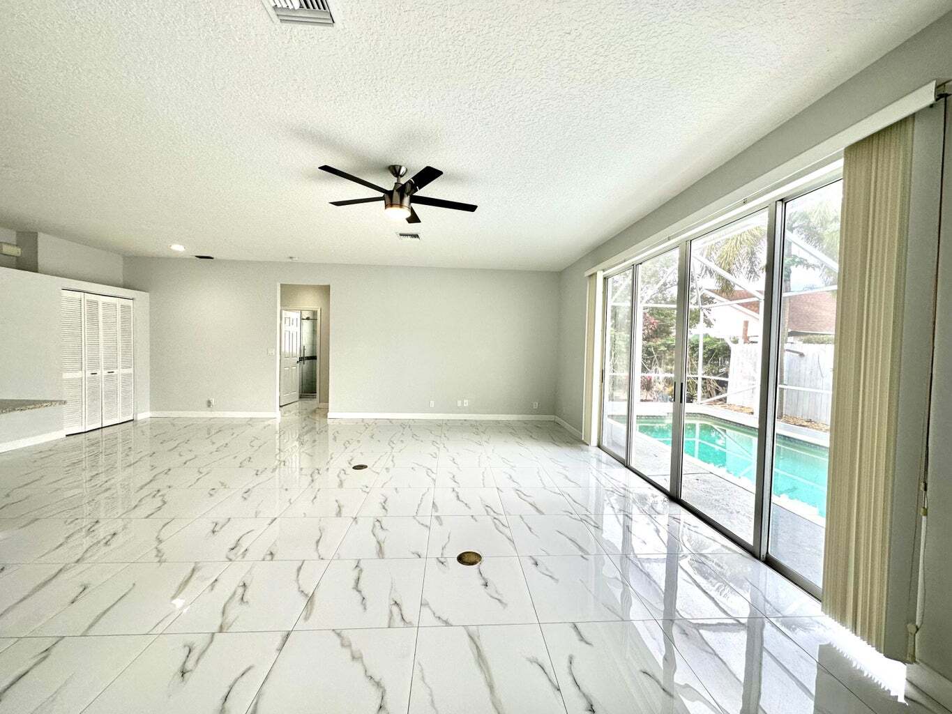 Building Photo - 1219 Baycourt Is