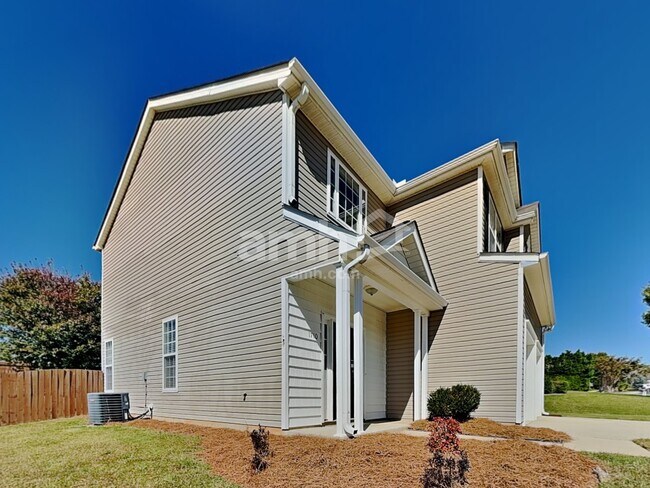 Building Photo - 4131 Crestview Place Dr