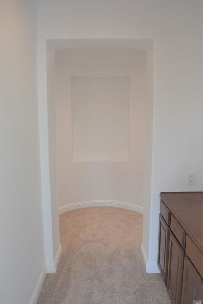 Building Photo - Spacious 4/3 located by American Canyon High available for rent!