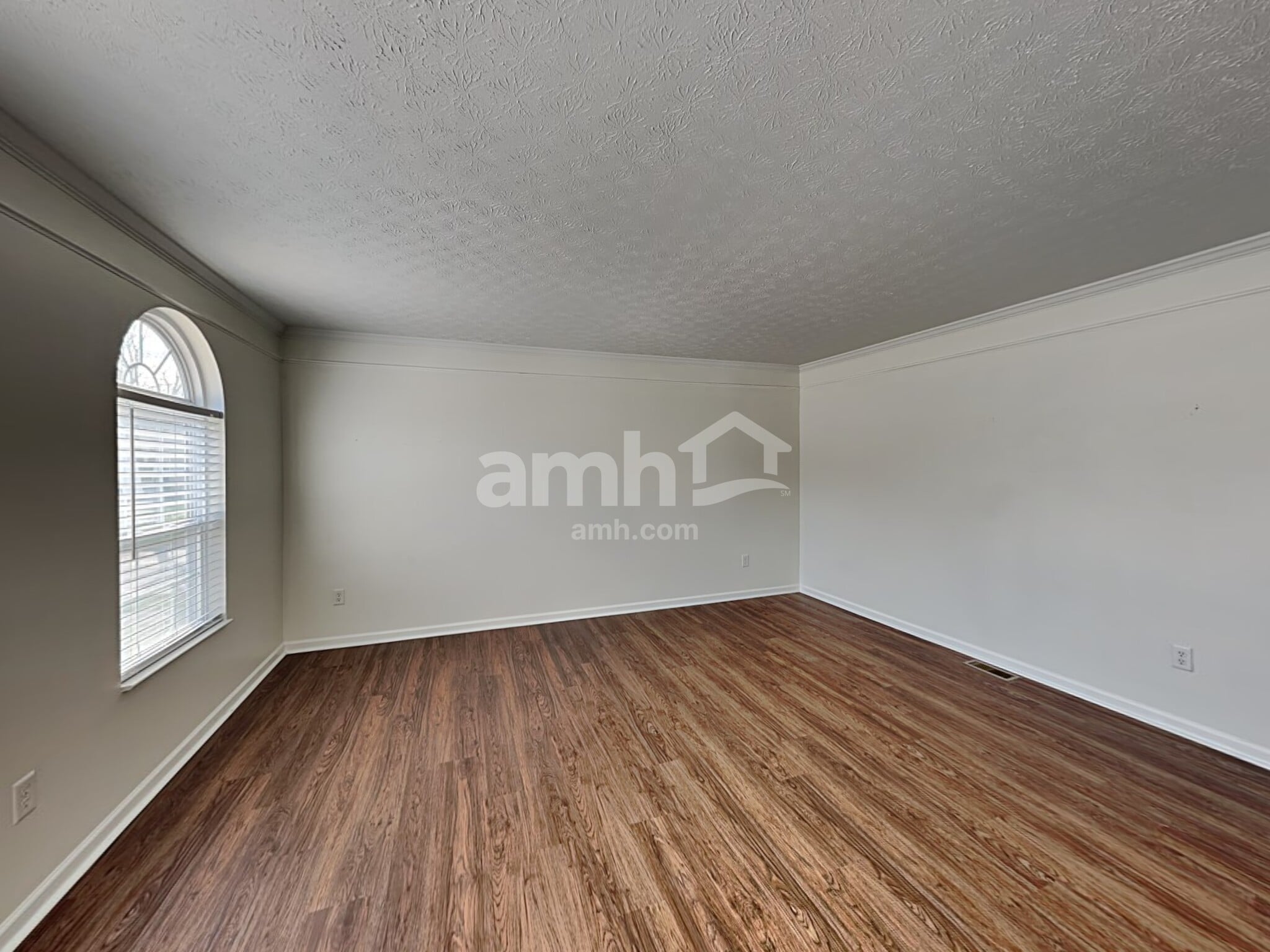 Building Photo - 125 Simsbury Ct