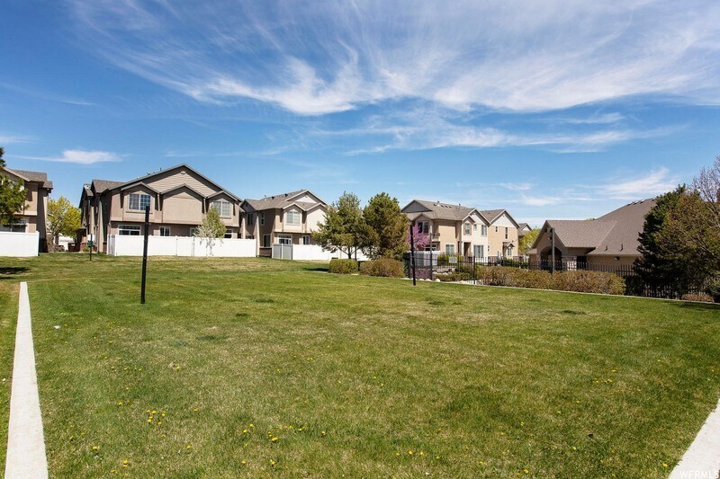 Building Photo - 6333 Lake Powell Cir