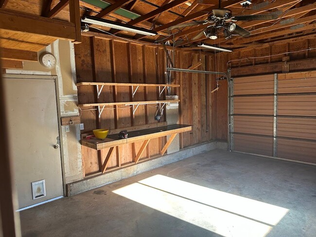 Building Photo - Move-in Special $200 off first months rent!