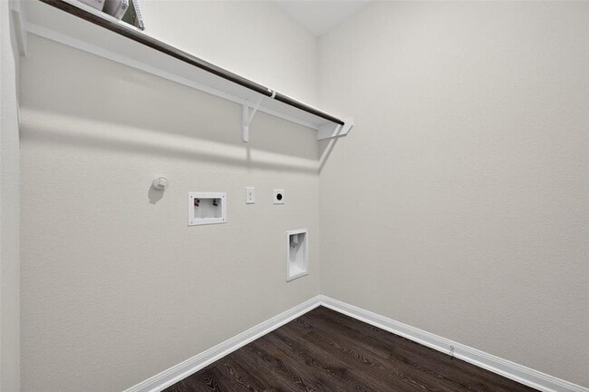 Building Photo - 206 White Wing Ln