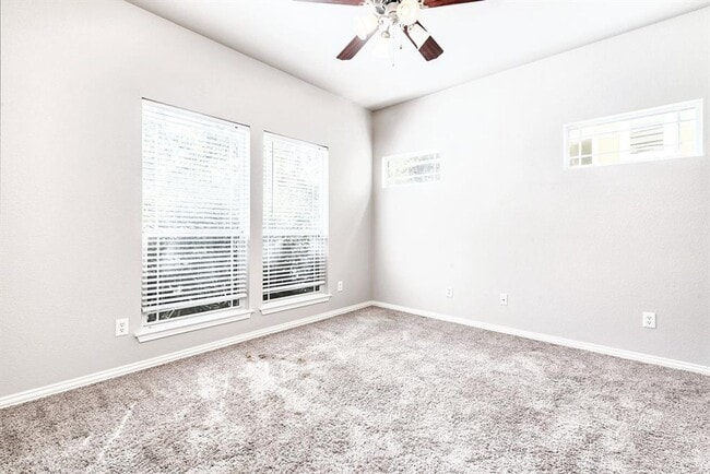 Building Photo - 595 McGarity-