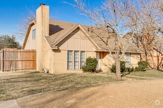 Building Photo - No Application Fees* $250 Off 1st Months R...